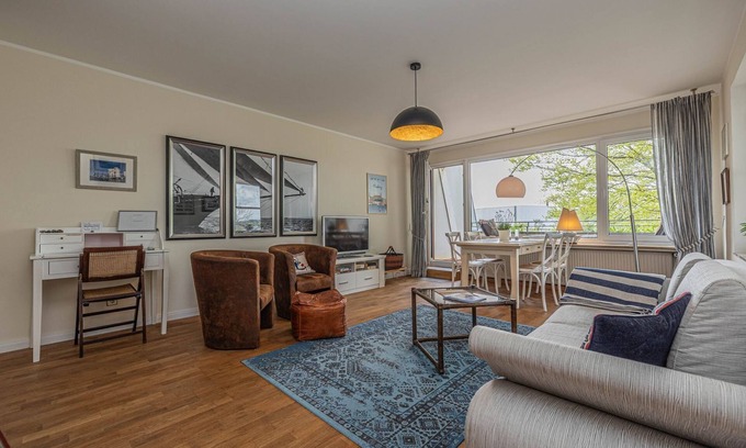 Flensburg Apartment | Bright 2-Room Apartment with Balcony in EastSide