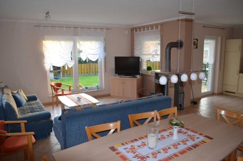 Karlshagen House | Family-Friendly Retreat at FH Bernstein_CuE - Pet Welcoming
