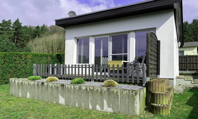 Sellin House | Serene Holiday Home Emma with Pool and Ocean View