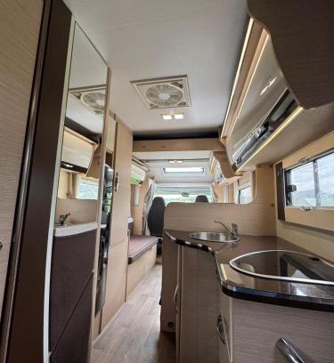 Hliðar House | Fiat Mc Louis Camper Van RV