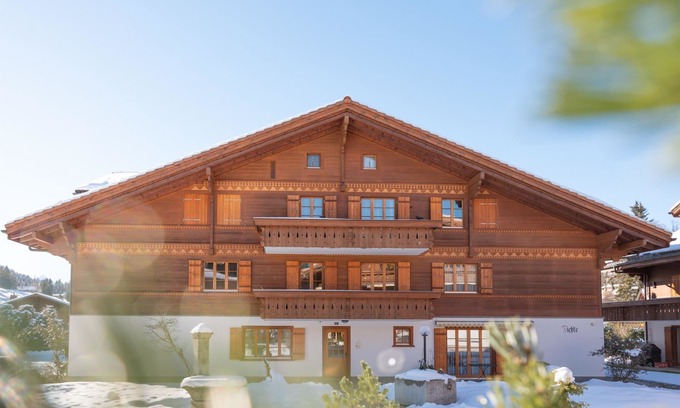 Saanenmoeser Apartment | Guest Rated 10/10: Fichte (Marija) with Spa & Kitchen