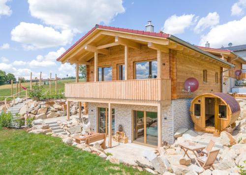 Bischofsgruen Ski Chalet | Experience Fichtelchalet Bischofsgrün: Rated 9.7/10 with Spa