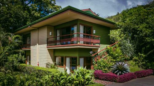 Monteverde Hotel | Relax at Ficus Sunset Suites: 4-Star Comfort & Spa Retreat