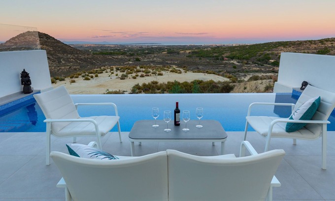 Rojales Villa | Fidalsa: 5-Star Hotel with Sea Views and Private Pool