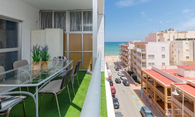 El Moncayo Apartment | Fidalsa Beachside Views