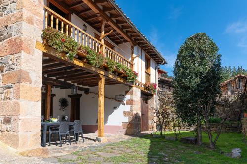 Cabezon de Liebana Villa | Family-Friendly Retreat at Fidalsa Paradise Point
