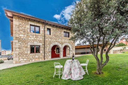 Villadiego Villa | Discover Fidalsa Rest Station: Family-Friendly Retreat