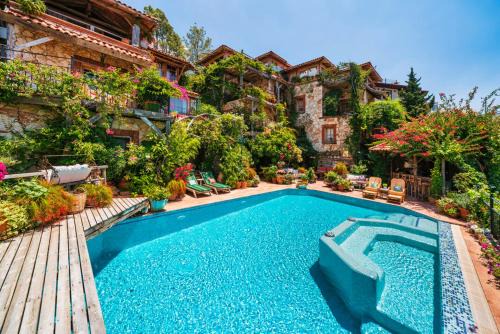 Kalkan Hotel | Experience Elegance at Fidanka Hotel with Oceanfront Views