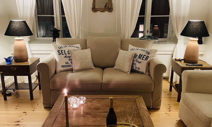 Copenhagen City Centre Apartment | Discover Fiddle House: Chic Residence in Copenhagen's Heart