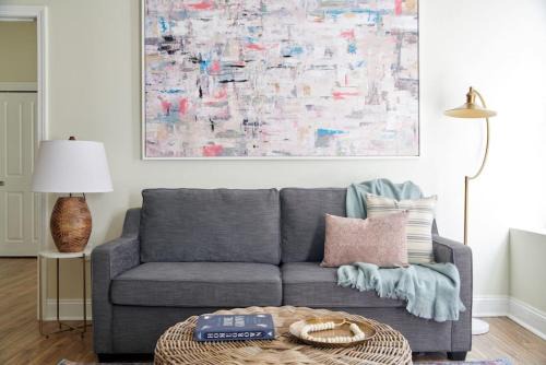 Boston Financial District Apartment | FIDI Boston Lovely 2BR Close to the T