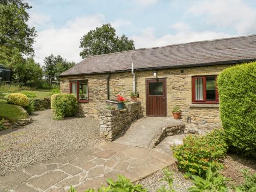 Mortimers Cross House | Field Fare: Pet & Child Friendly 4-Star Getaway Awaits