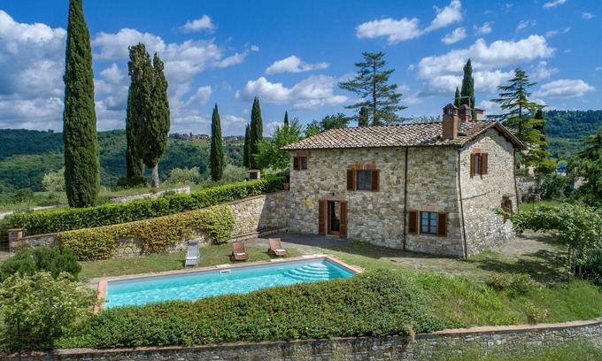 Radda in Chianti Villa | Discover Fienile al Corno in Scenic Chianti Region