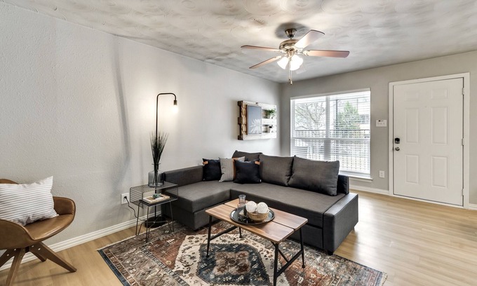 Old East Dallas Apartment | Discover The Hidden Gem Near Downtown Dallas with Great Amenities