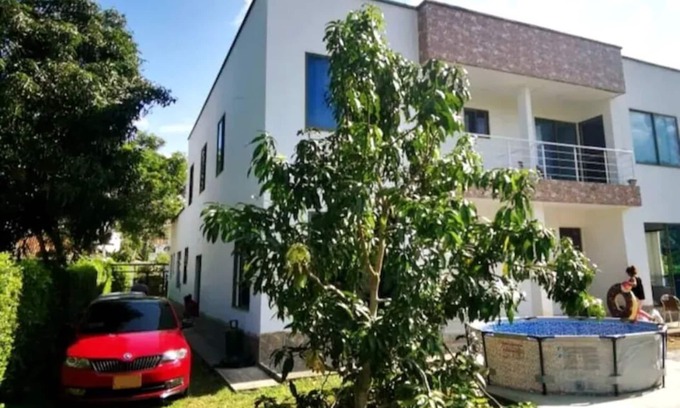 Melgar House | Relaxing Retreat with Pool at Casa Muner Melgar