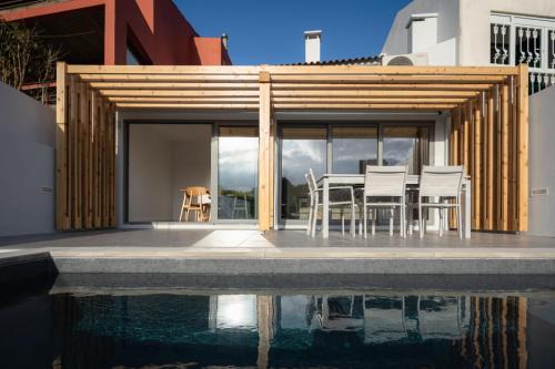 Ponta Delgada House | Exceptional Figueiras House at Pópulo Beach with Ocean Views