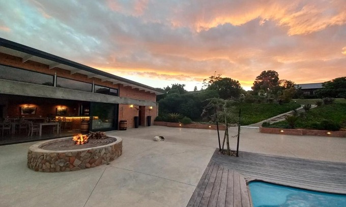 Kouga House | Experience Fijnbosch Game Lodge in Jeffreys Bay - 10/10 Rated