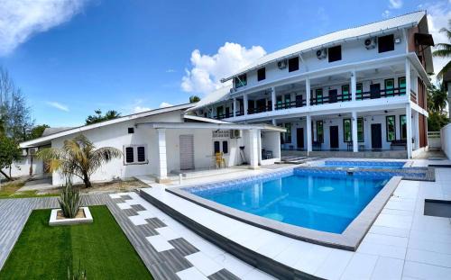 Setiu Hotel | Relax at Fikri Wetland Guesthouse & Resort with Pool Access