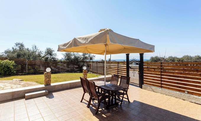 Agrilos Apartment | Filiatra's Cozy Haven: A Peaceful Nature Escape Awaits