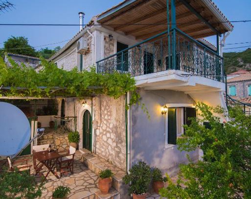 Drimonas Apartment | Top-Rated Filippa's Katoi: Family & Pet-Friendly Retreat