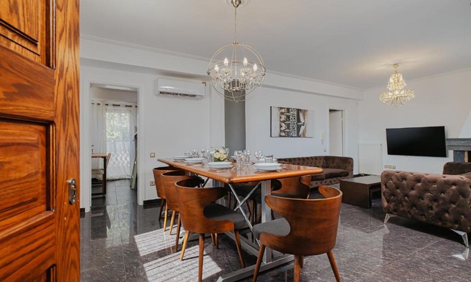 Acharnes Apartment | Filippos Acharnes Elegance