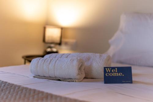 Argostoli Town Apartment | Unforgettable Stay at FILIPPOS LOFT: Pet & Child Friendly