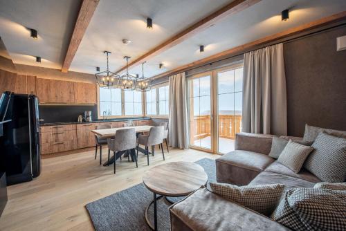 Hochkrimml Apartment | Discover Family-Friendly Comfort at Filzsteinresort Top 9
