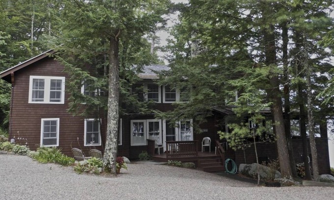 Melvin Village House | Last Chance: Classic Lake House with Spa and Pool Access