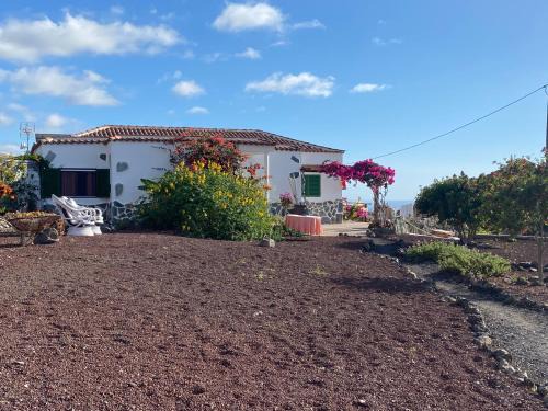 Guia de Isora House | Pet-Friendly Finca Arcoíris Tenerife with Ocean Views