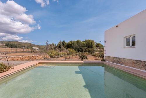 Santa Eulalia del Rio House | Finca Can Paci: Family-Friendly Retreat with Pool & Pets