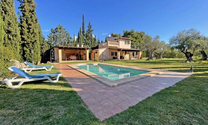 Lloseta House | Explore Finca Caseta Des Pradi Biel with Oceanfront Views