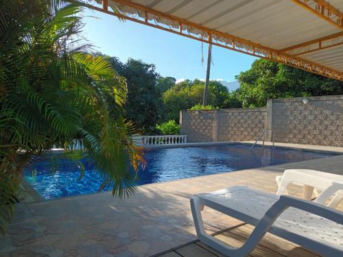 Bonda Cabin | Experience Bliss at Finca de Nosotros with Oceanfront Amenities