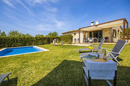 Lloseta House | Discover Finca Dels Horts: Poolside Oceanfront Retreat