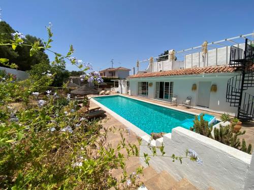 Alhaurin el Grande Villa | Experience Oceanfront Bliss at Finca Dos Hermanos