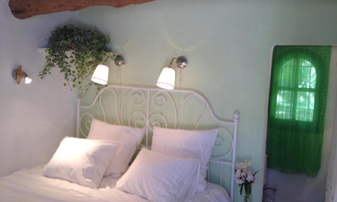 Sant Antoni de Portmany House | Idyllic Finca Ecológica Ibicenca with Ocean View & Breakfast