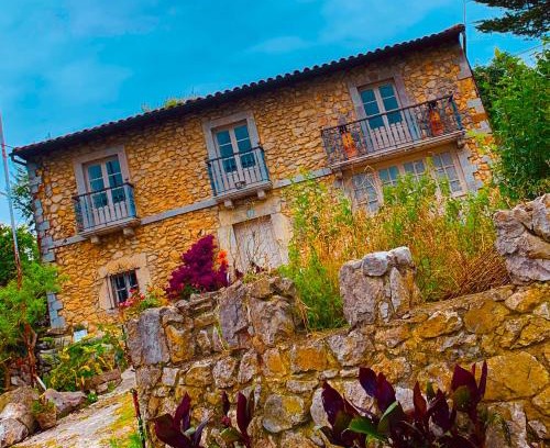 La Franca Apartment | Oceanfront Retreat: Finca El Miruéndano with Great Reviews