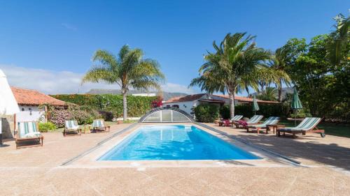 Tejina Apartment | Relaxing Finca El Picacho Apartments near Beach & Pool