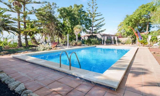 El Madronal Villa | Family-Friendly Escape at Finca el Rincón with Pool