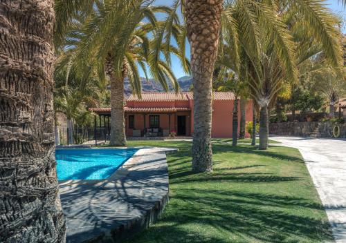 Mogan Cabin | Pet-Friendly Getaway at Finca Horno de la Teja, Rated 9.5