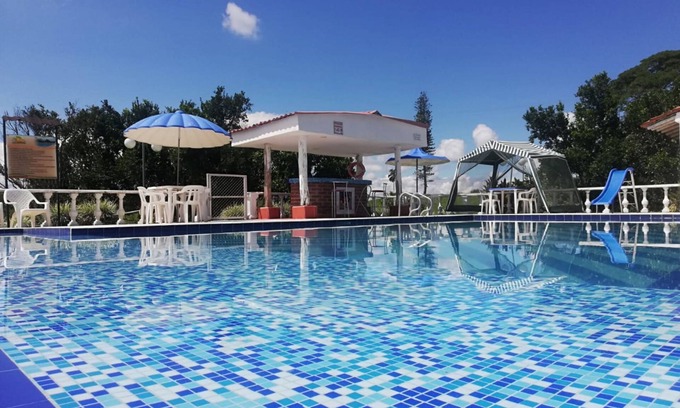 Alcala House | Relax at Finca Hotel Villaluzandi with Spa & Pool Access