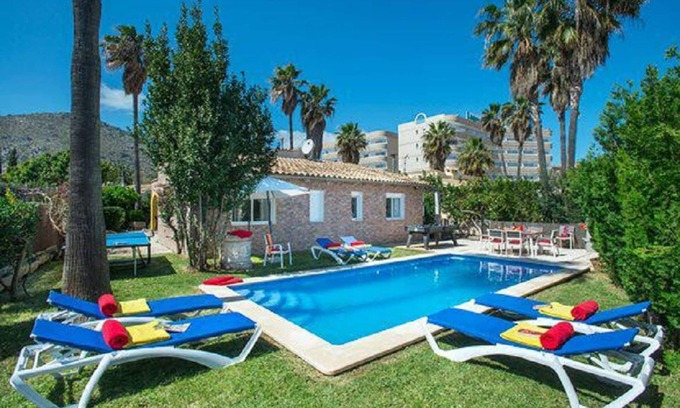 Alcudia House | Finca in Alcudia with Private Pool & Beach Nearby