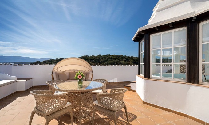 La Bobadilla Hotel | Indulgent La Bobadilla, a Royal Hideaway Hotel Retreat
