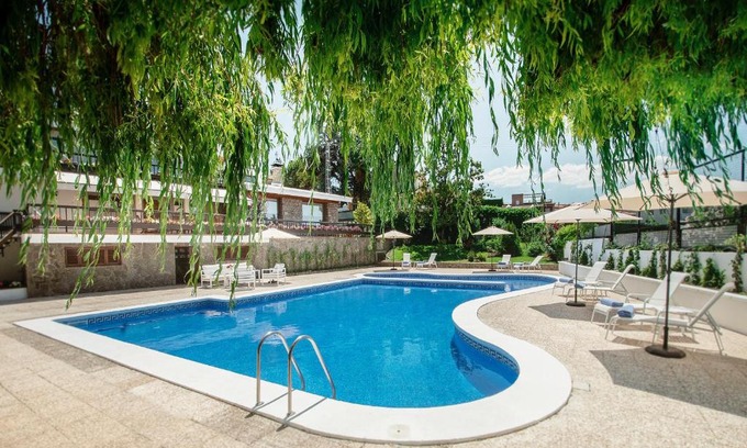 Gojar House | Unforgettable Stays at Finca la Cabaña - 10/10 Rating!
