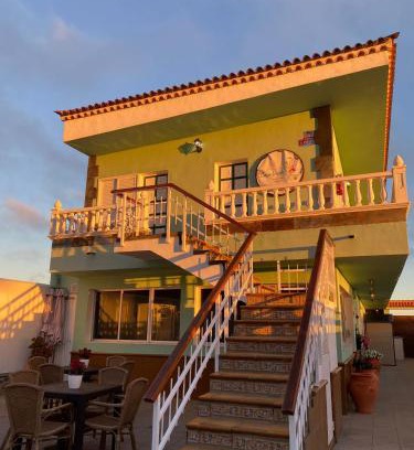 El Rosario Bed & Breakfast | Cozy Retreat at Finca Rural La Casa Verde Shalom Tenerife