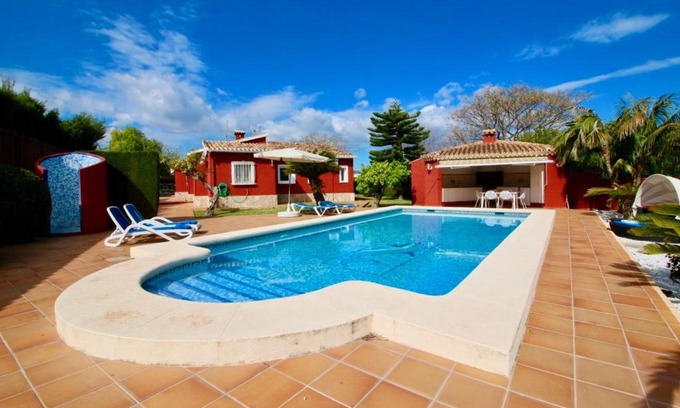 Jesus Pobre Villa | Explore Finca la Plana: Family and Pet-Friendly Retreat