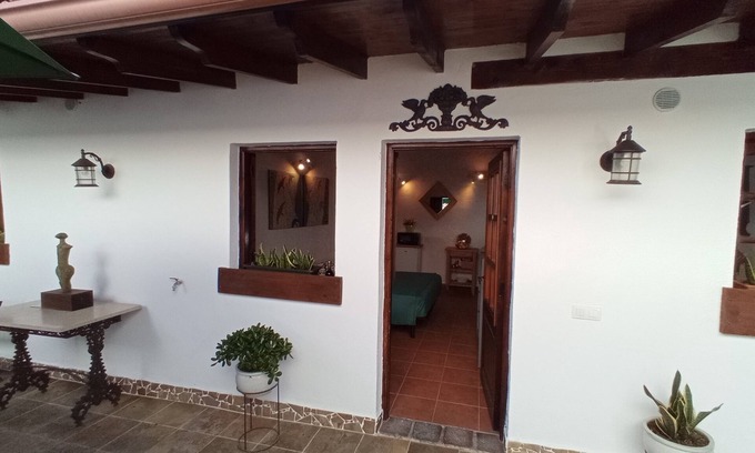 Garachico Apartment | Child-Friendly Finca La Sirena Apartments in Garachico