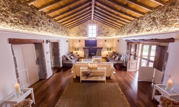 Arucas House | Discover Finca Los Ángeles: Oceanfront Paradise Awaits