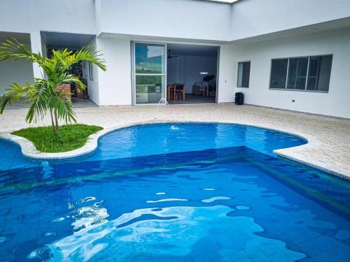 Sopetran House | Finca Luz de Luna: Oceanfront Bliss with Pet-Friendly Perks