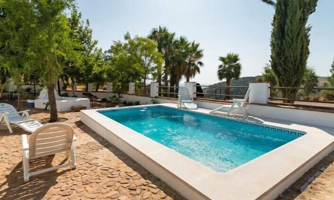 Alcaracejos Villa | FINCA MOLINO DON ZOILO 18 - Magnificent country house with private pool and free WiFi.