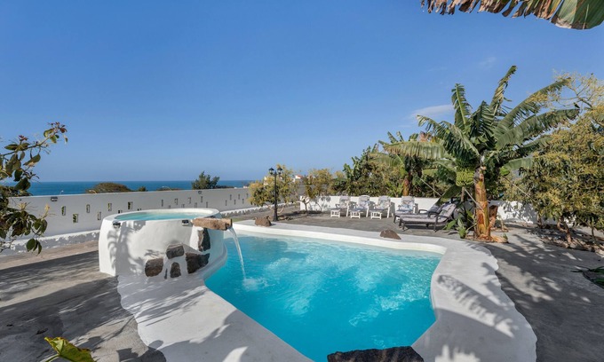 Garachico Villa | 'Finca Oasis Samuel' with Mountain View, Shared Terrace and Private Garden