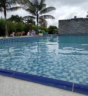 Ibague House | finca refugio verde